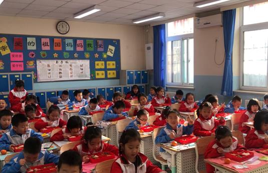 卓耐為學(xué)校（教育培訓(xùn)機(jī)構(gòu)）提供新風(fēng)系統(tǒng)解決方案，教室怎么安裝新風(fēng)換氣機(jī)